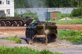 btr-80 water crossing