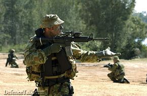 4RAR Commando's practising Amphibious Landings 3