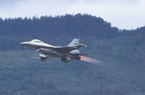 f16 takeoff.