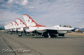 f-16 Thunderbird.