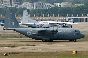 Pakistan C-130 at Airshow China 2010