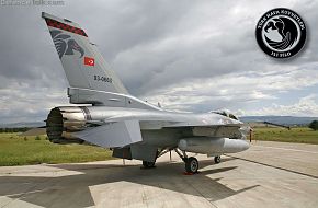 Tuaf F-16