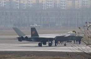 Chengdu J-20 Stealth Fighter Jet - China