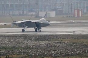 Chengdu J-20 Stealth Fighter Jet - China