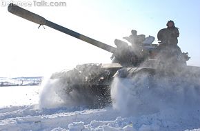 Chinese Tanks in Winter Training