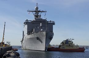 USS Pearl Harbor (LSD 52)