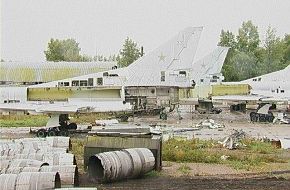 Tu-22M and engines, scrapyard