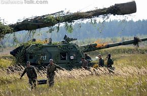 Msta-S concealed, Zapad-2009