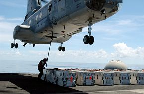 US Navy CH-46 helicopter