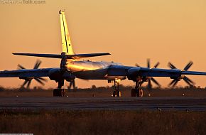 Tu-95 landing