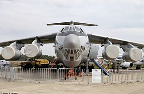 Il-476