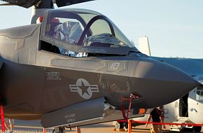 USMC F-35B Lighting II Stealth Fighter