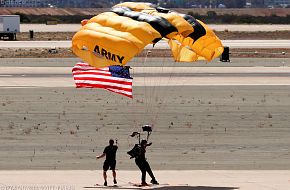 US Army Golden Knights Parachute Team