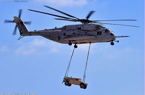 USMC CH-53E Super Stallion & HMMWV