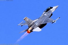 USAF F-16 Viper Fighter Aircraft