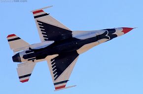 USAF Thunderbirds Flight Demonstration Team F-16 Viper