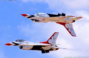 USAF Thunderbirds Flight Demonstration Team, F-16 Viper Fighter Aircraft