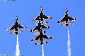 USAF Thunderbirds Flight Demonstration Team F-16 Viper