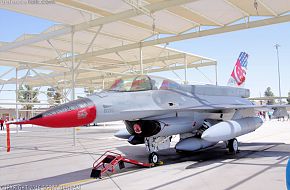 USAF F-16 Viper Fighter Aircraft