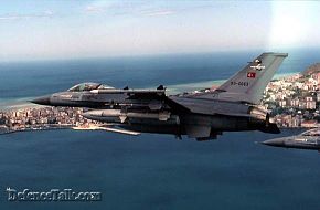 F-16 C FIGHTING FALCON