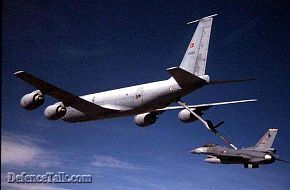 KC-135 R