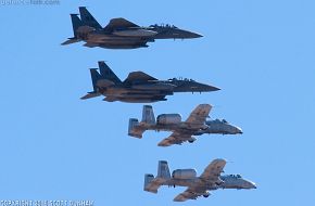 USAF F-15E Strike Eagle & A-10 Thunderbolt II Attack Aircraft