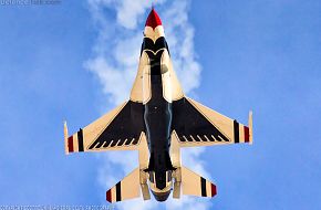 USAF Thunderbirds Flight Demonstration Team F-16 Viper