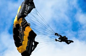 US Army Golden Knights Parachute Demonstration Team