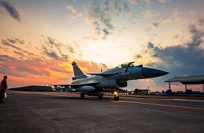 J-10 Fighter Jet - Chinese Air Force