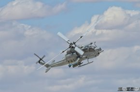 USMC AH-1Z Viper Helicopter Gunship