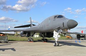 MAKS 2005 Air Show - B-1b USAF Strategic Bomber