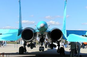 MAKS 2005 Air Show - Su 32 @ The Moscow Air Show - Zhukovsky