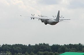 MAKS 2005 Air Show - AC 130 USAF