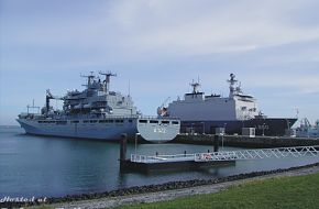 FGS Frankfurt next to HrMs Rotterdam