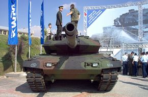 IDEF 2005 - Leopard 2 MBT