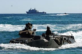 Ã¢â¬ÅLoyal MidasÃ¢â¬Â - Spanish amphibious assault vehicle