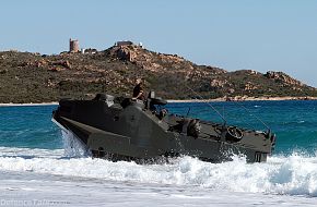 Ã¢â¬ÅLoyal MidasÃ¢â¬Â - Spanish amphibious assault vehicle