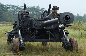 Light Weight Howitzer Pegasus, Singapore