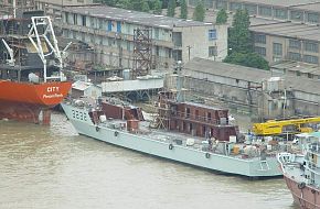 YUBEI CLASS (NATO name) LCU