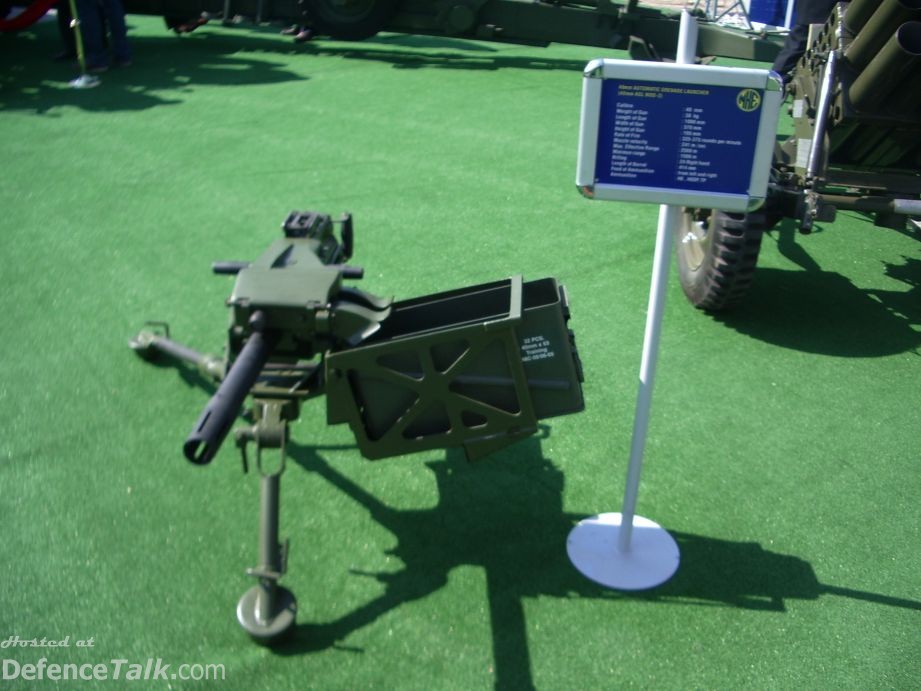 40 mm AUTOMATIC GRENADE LAUNCHER / IDEF 05