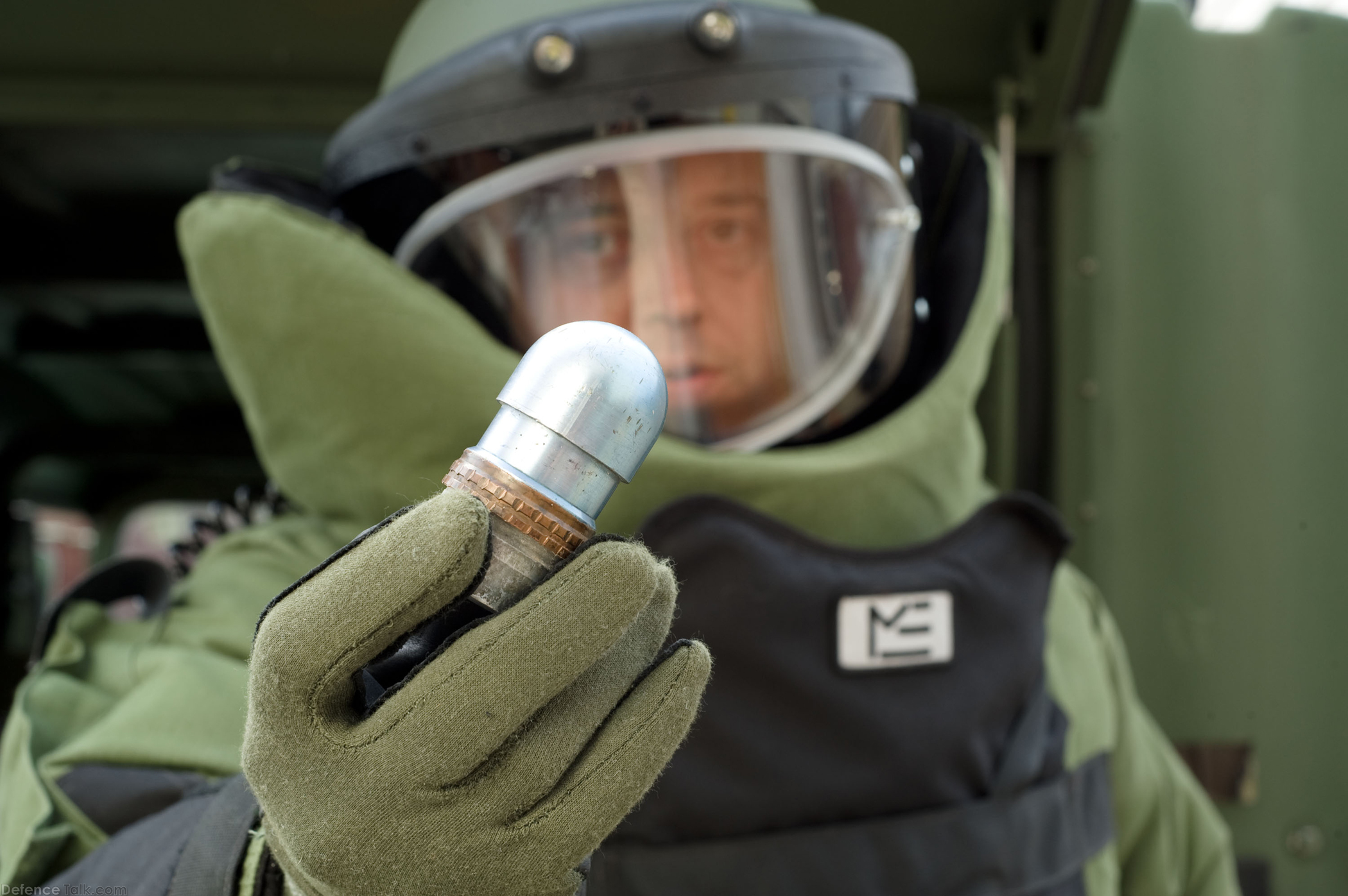 40mm Grenade, Explosive Ordnance Disposal Team