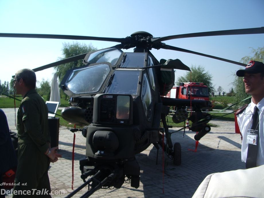 A-129 Agusta / IDEF 2005