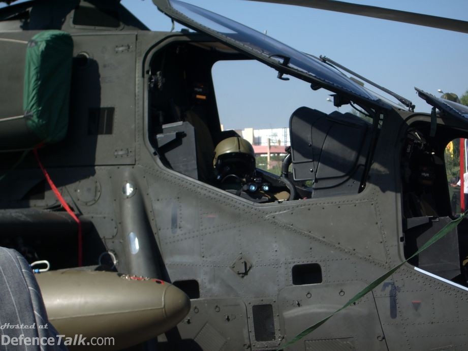 A-129 Agusta / IDEF 2005