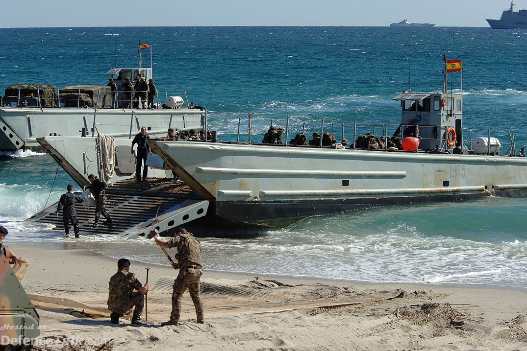 Ã¢â¬ÅLoyal MidasÃ¢â¬Â - Spanish landing craft