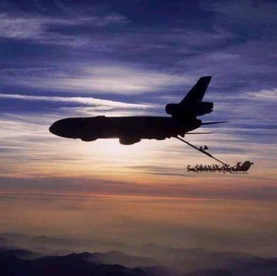 A2A refuelling Santa's Sleigh