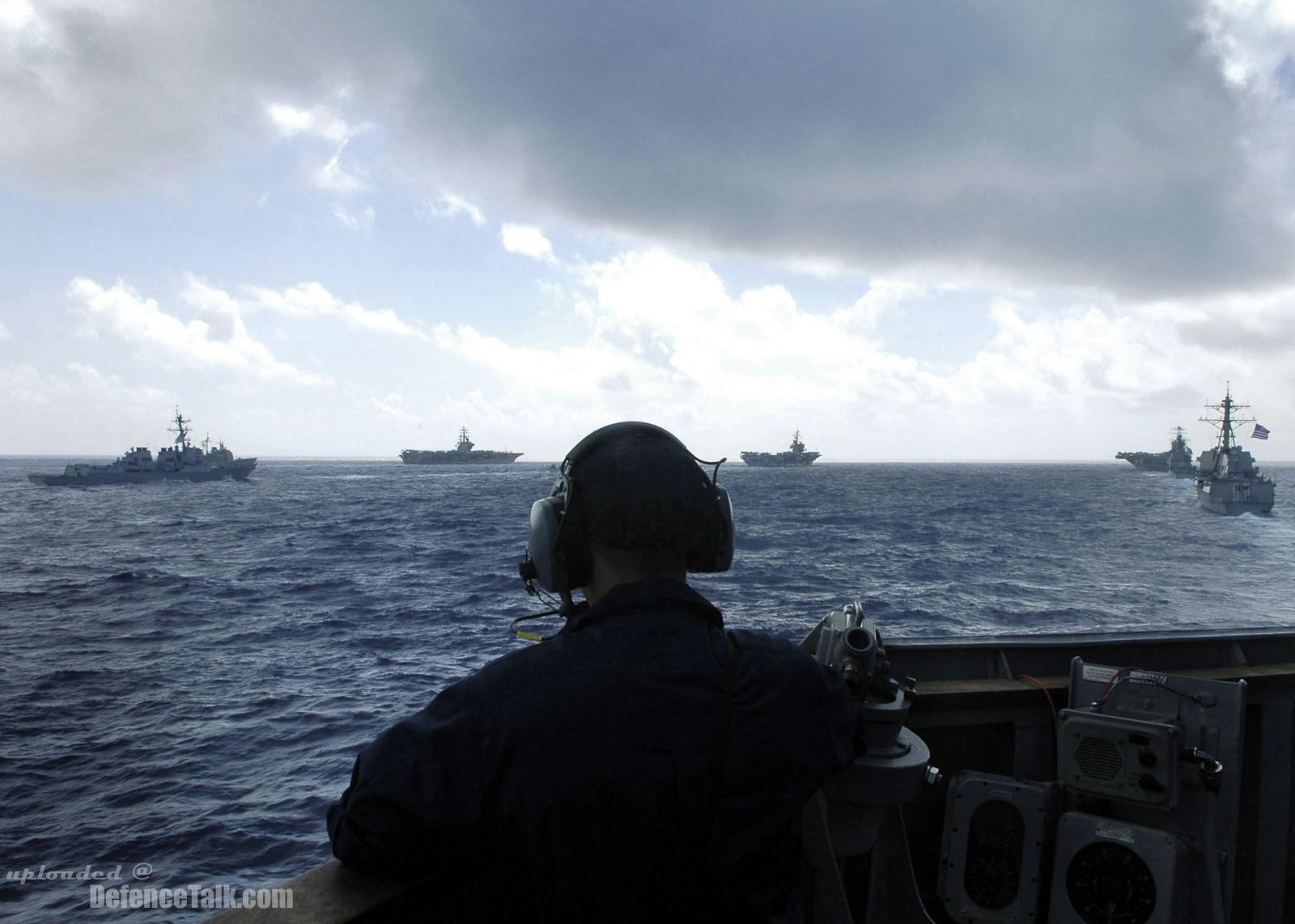 Aboard the guided-missile destroyer USS Russell (DDG 59) - Valiant Shield 2