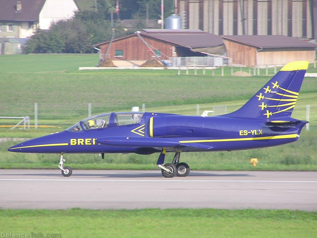 Aero L-39 Albatros Breitling Jet Team