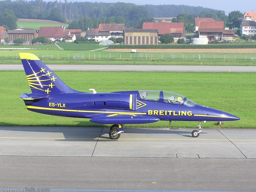 Aero L-39 Albatros Breitling Jet Team