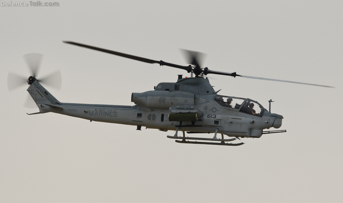 AH-1Z Hellicopter - Miramar 2010 Air Show