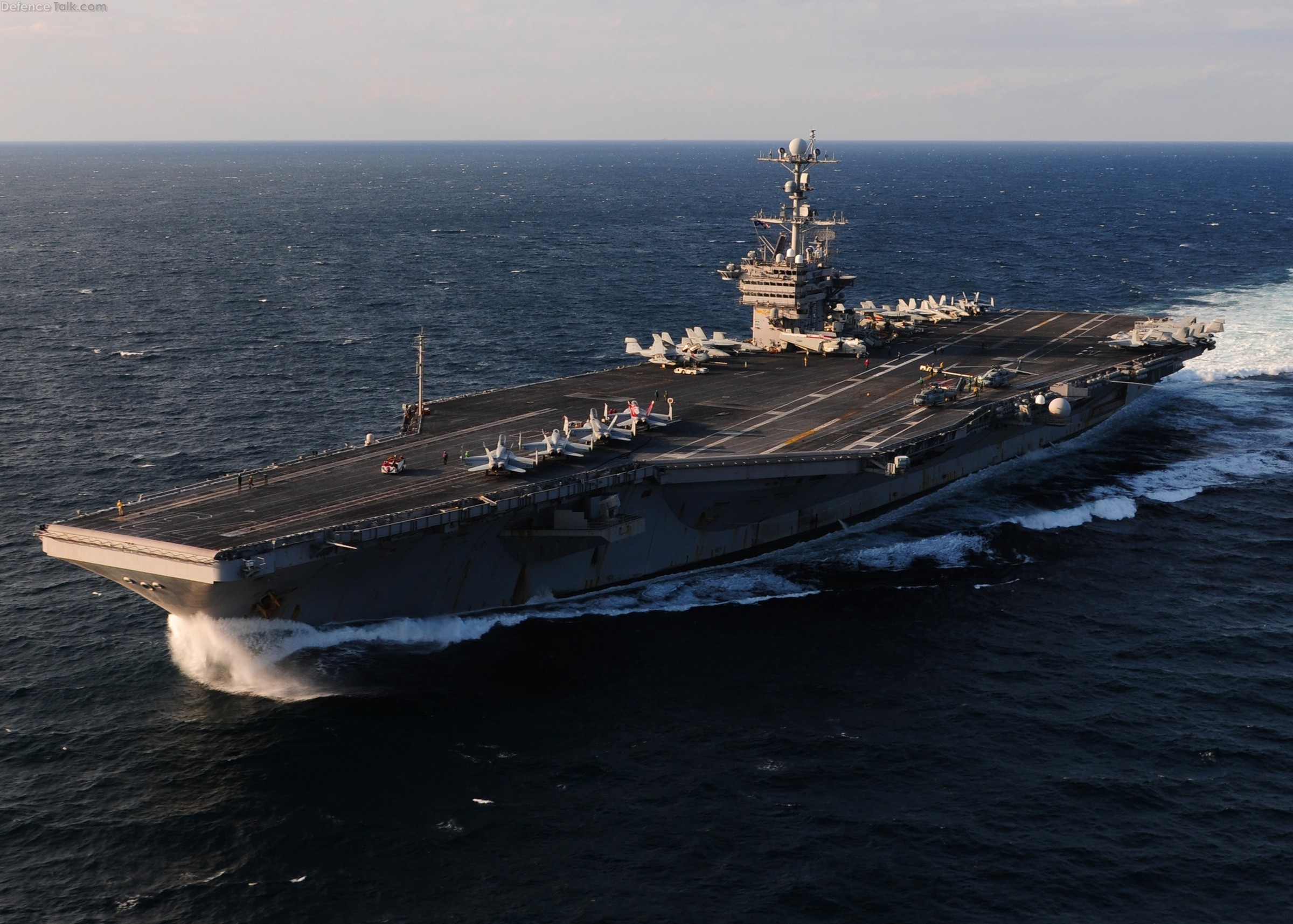 Aircraft carrier USS George Washington (CVN 76)